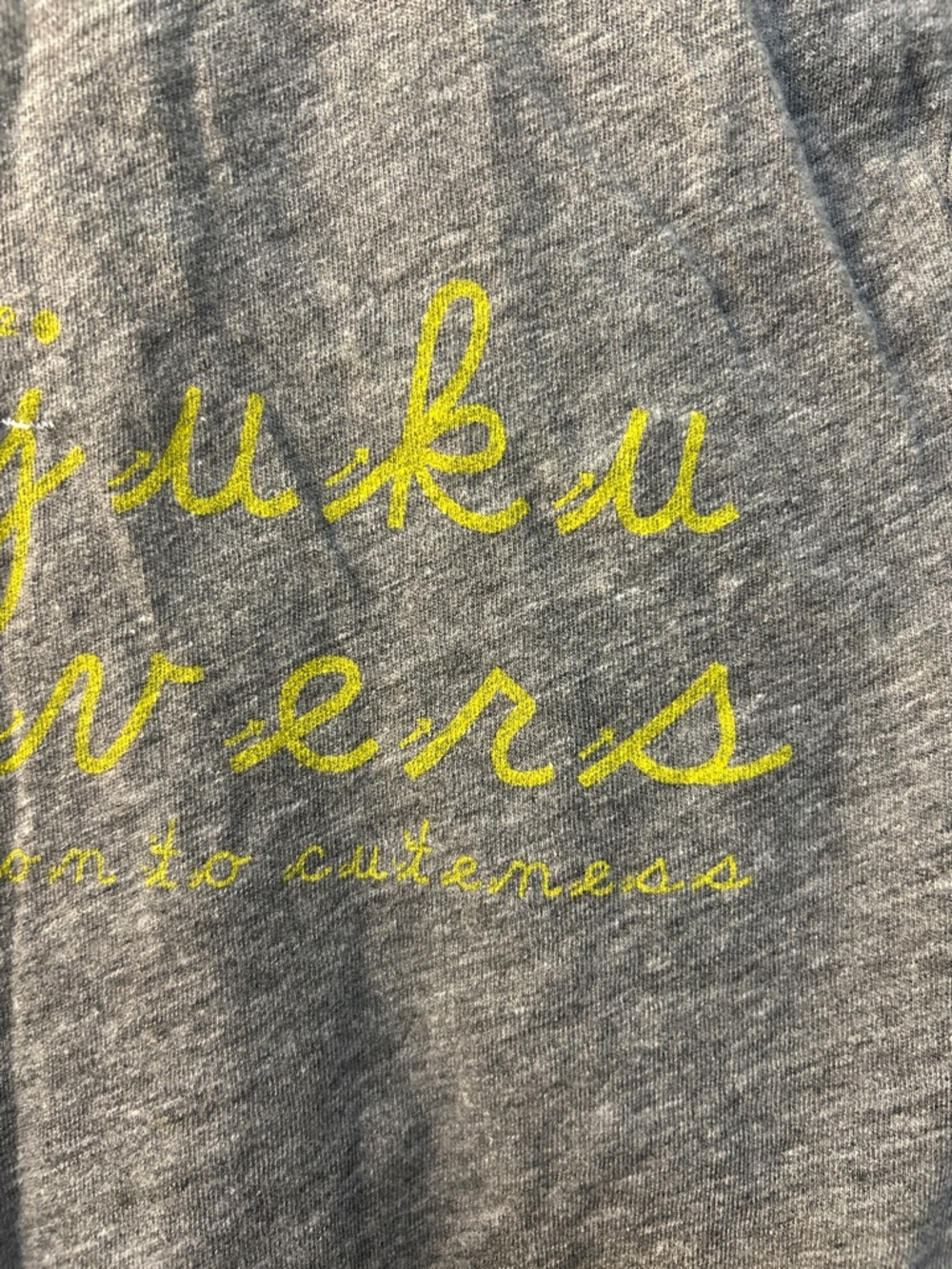 Harajuku Lovers Gray Tee with Harajuku Girl in Yellow Sweater, XL - Picture 8 of 11